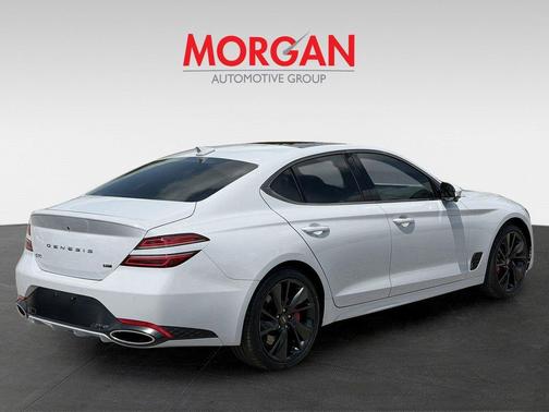 2023 Genesis G70 3.3T RWD