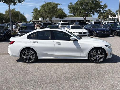 Alpine White 2023 BMW 330 330i