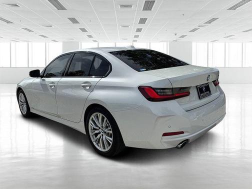 2023 BMW 330 330i
