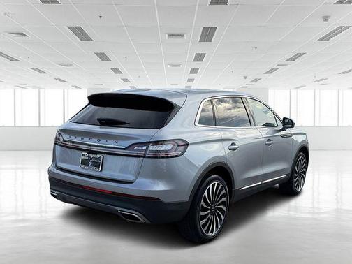 2023 Lincoln Nautilus Black Label