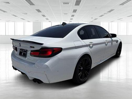 2022 BMW M5 Base