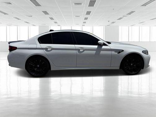 2022 BMW M5 Base