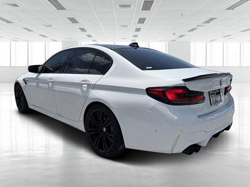 2022 BMW M5 Base
