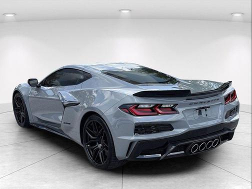 Sea Wolf Gray Tricoat 2025 Chevrolet Corvette Z06