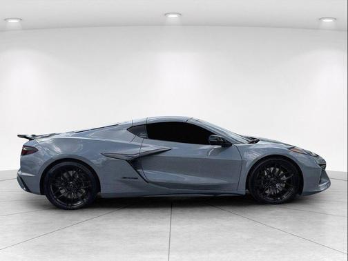 Sea Wolf Gray Tricoat 2025 Chevrolet Corvette Z06