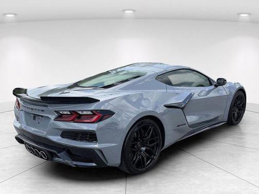 Sea Wolf Gray Tricoat 2025 Chevrolet Corvette Z06