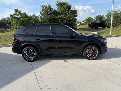 Black Sapphire Metallic 2026 BMW X1 xDrive28i