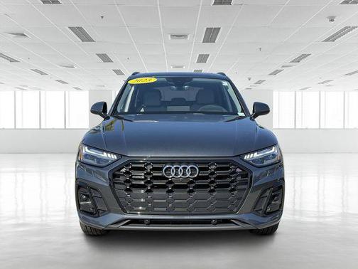 2023 Audi Q5 45 S line Prestige