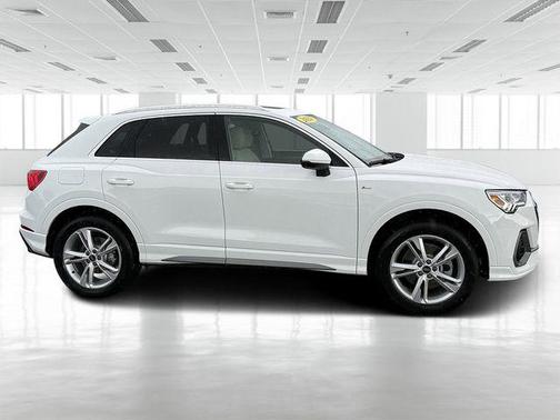 2024 Audi Q3 45 S line Premium Plus
