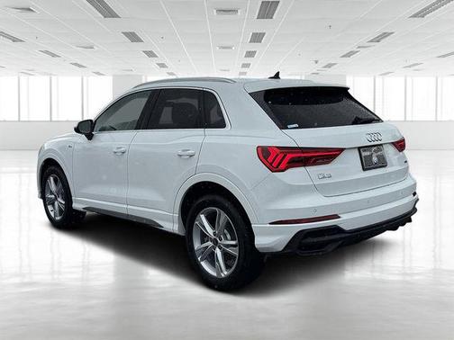 2024 Audi Q3 45 S line Premium Plus
