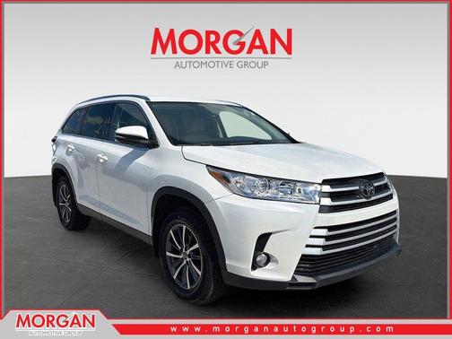 Blizzard Pearl 2019 Toyota Highlander SE