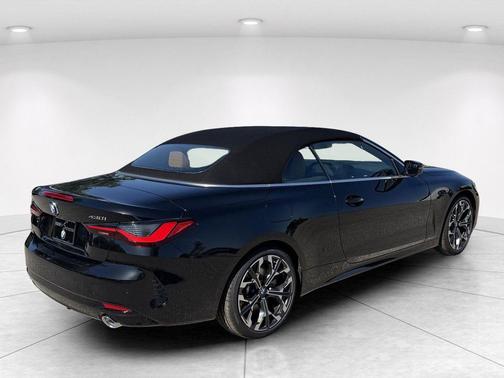 Black Sapphire Metallic 2026 BMW 430 i