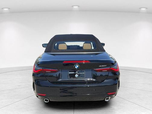 Black Sapphire Metallic 2026 BMW 430 i