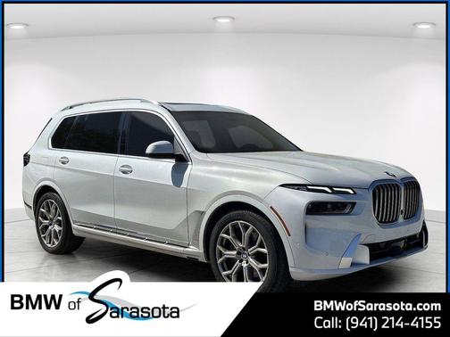 Mineral White Metallic 2024 BMW X7 xDrive40i
