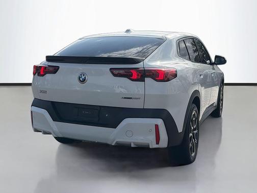2025 BMW X2 xDrive28i