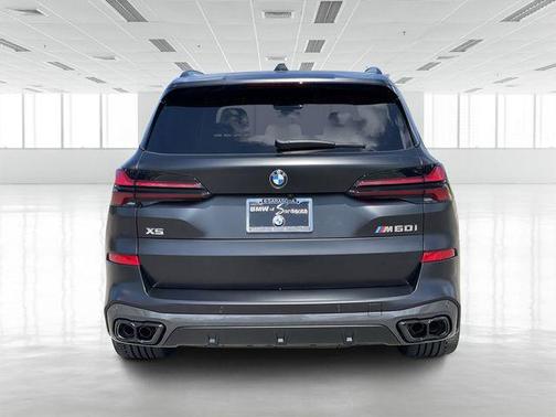 2024 BMW X5 M60i