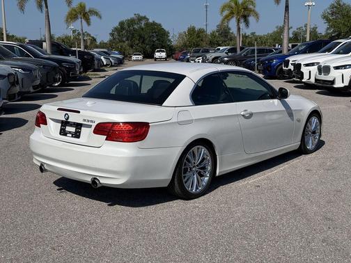 White Metallic 2011 BMW 335 335i