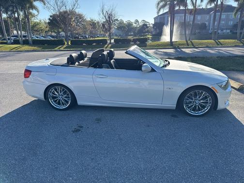 White Metallic 2011 BMW 335 335i