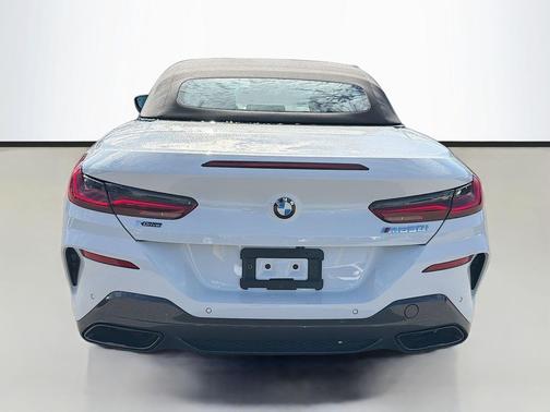 2025 BMW M850 xDrive