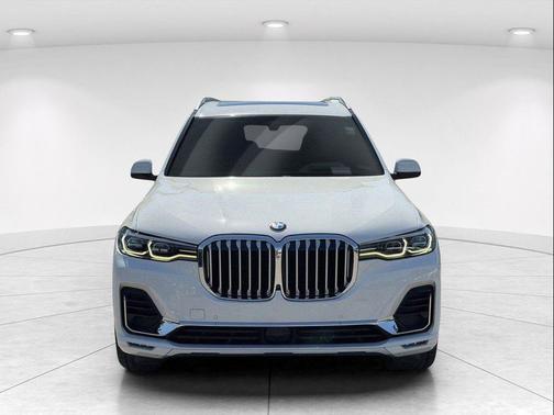 Alpine White 2021 BMW X7 xDrive40i