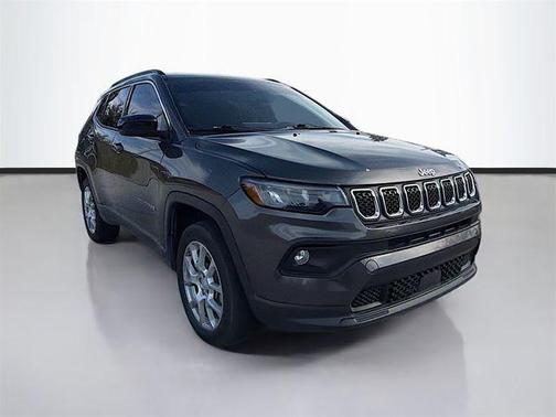 2023 Jeep Compass Latitude Lux