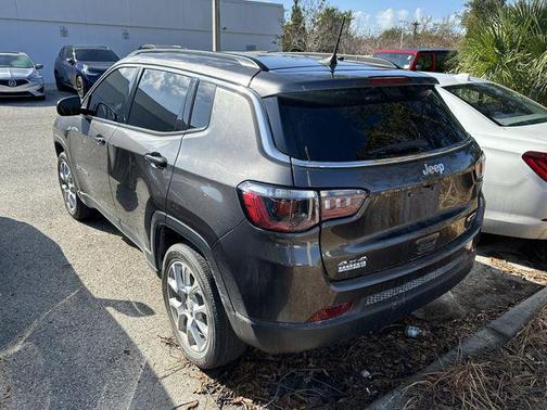 2023 Jeep Compass Latitude Lux