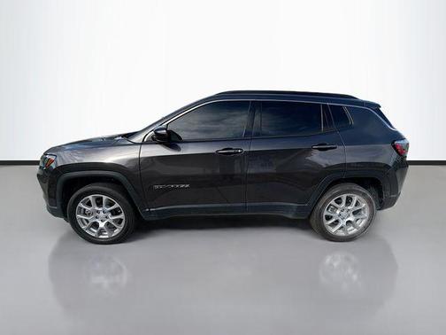 2023 Jeep Compass Latitude Lux