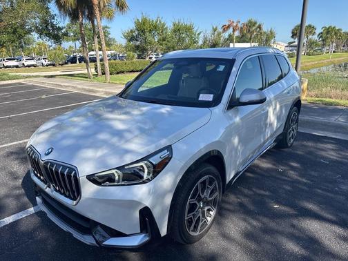 Mineral White Metallic 2023 BMW X1 xDrive28i