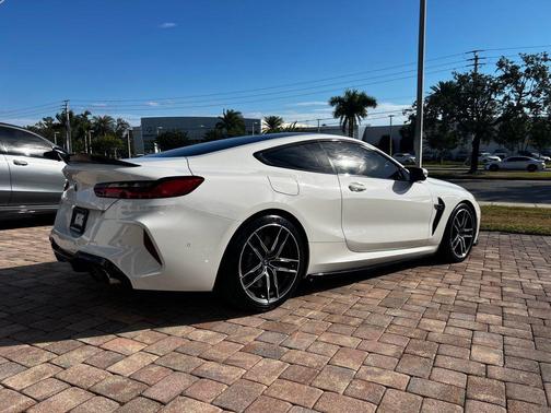 2020 BMW M8 