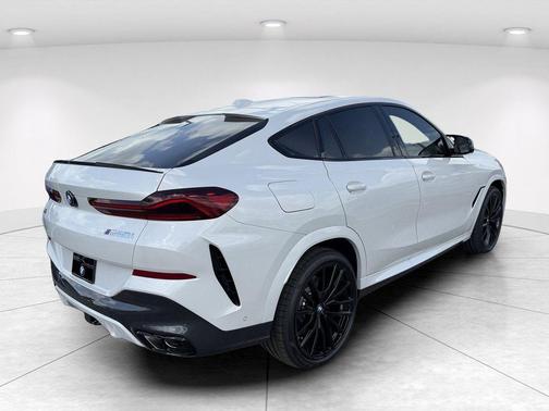 Mineral White Metallic 2027 BMW X6 M60i