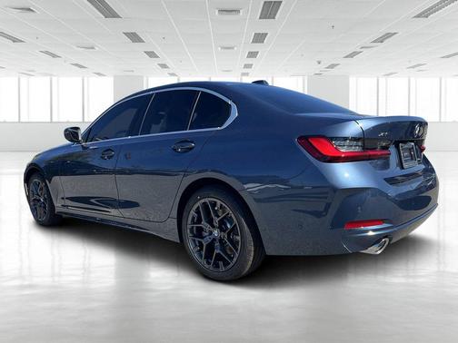 2026 BMW 330 i xDrive