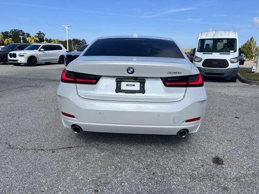 2023 BMW 330 330i