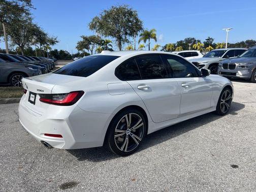 2023 BMW 330 330i