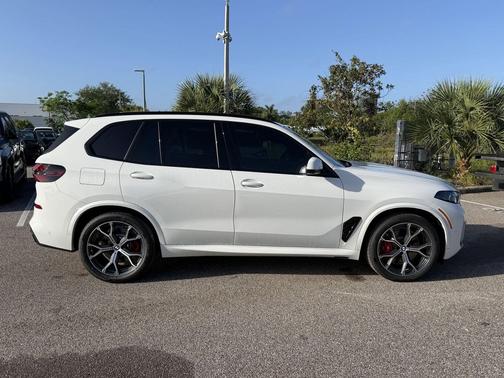 Alpine White 2026 BMW X5 PHEV xDrive50e
