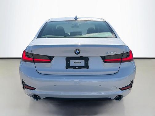 2019 BMW 330 330i