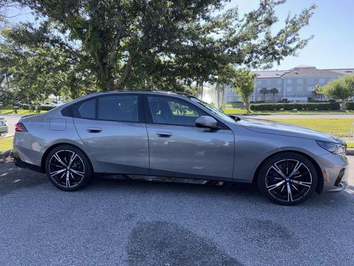 Oxide Grey Metallic 2024 BMW 540 xDrive