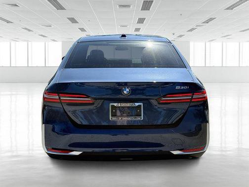 2026 BMW 530 i