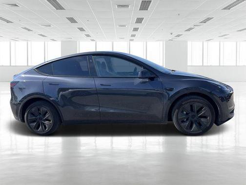2024 Tesla Model Y Long Range Dual Motor All-Wheel Drive