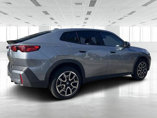 2025 BMW X2 xDrive28i