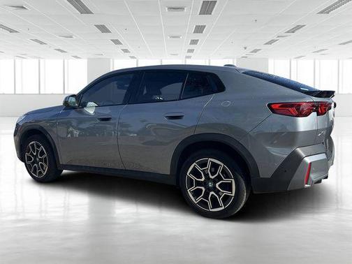 2025 BMW X2 xDrive28i