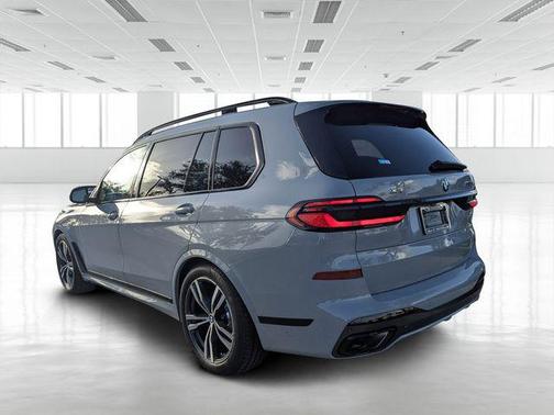 2026 BMW X7 M60i