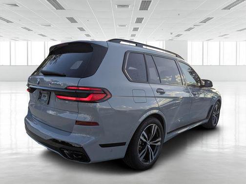 2026 BMW X7 M60i