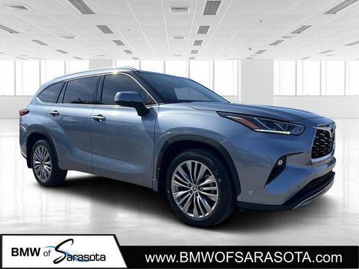 2022 Toyota Highlander Platinum