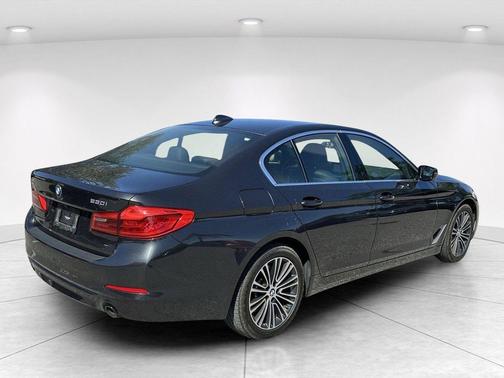 Dark Graphite Metallic 2020 BMW 530 xDrive