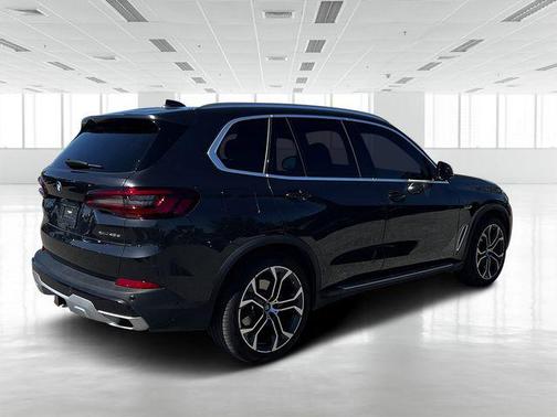2023 BMW X5 PHEV xDrive45e