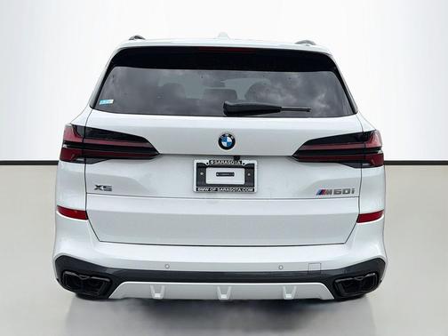 2026 BMW X5 M60i