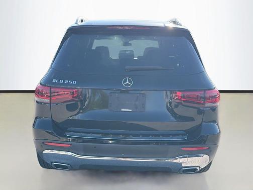 2022 Mercedes-Benz GLB 250 Base