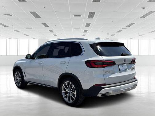 2023 BMW X5 sDrive40i