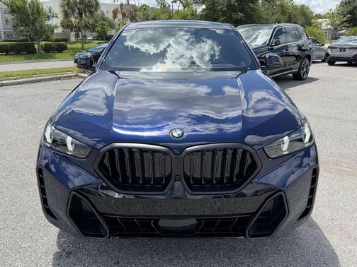 Tanzanite Blue II Metallic 2027 BMW X6 xDrive40i
