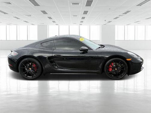 2024 Porsche 718 Cayman S